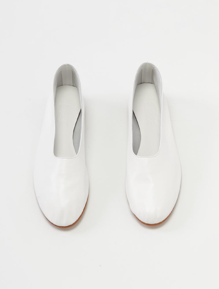 SALE MARTINIANO Glove Flat Shoes White | kensysgas.com