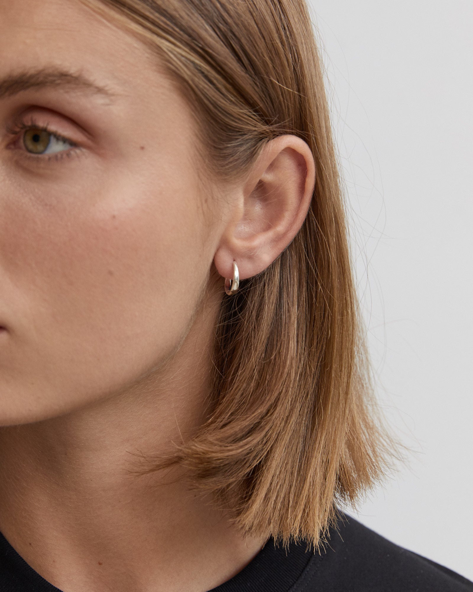 SOPHIE BUHAIソフィーブハイSilver hoop earrings - ピアス(両耳用)