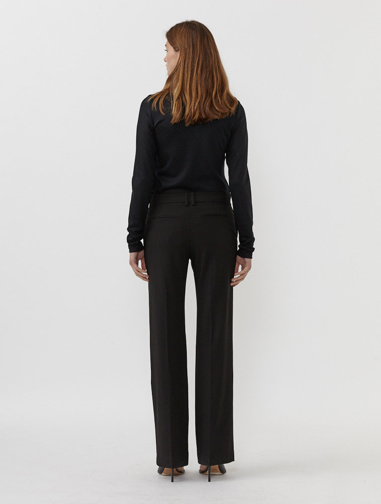 Light Wool Turtleneck Sweater (7752420622561)